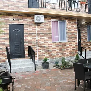 Warm House On Asatiani Lane Батуми